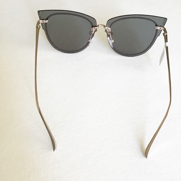 Demi Lovato Cat Eye Sunglass - Picture 5 of 7